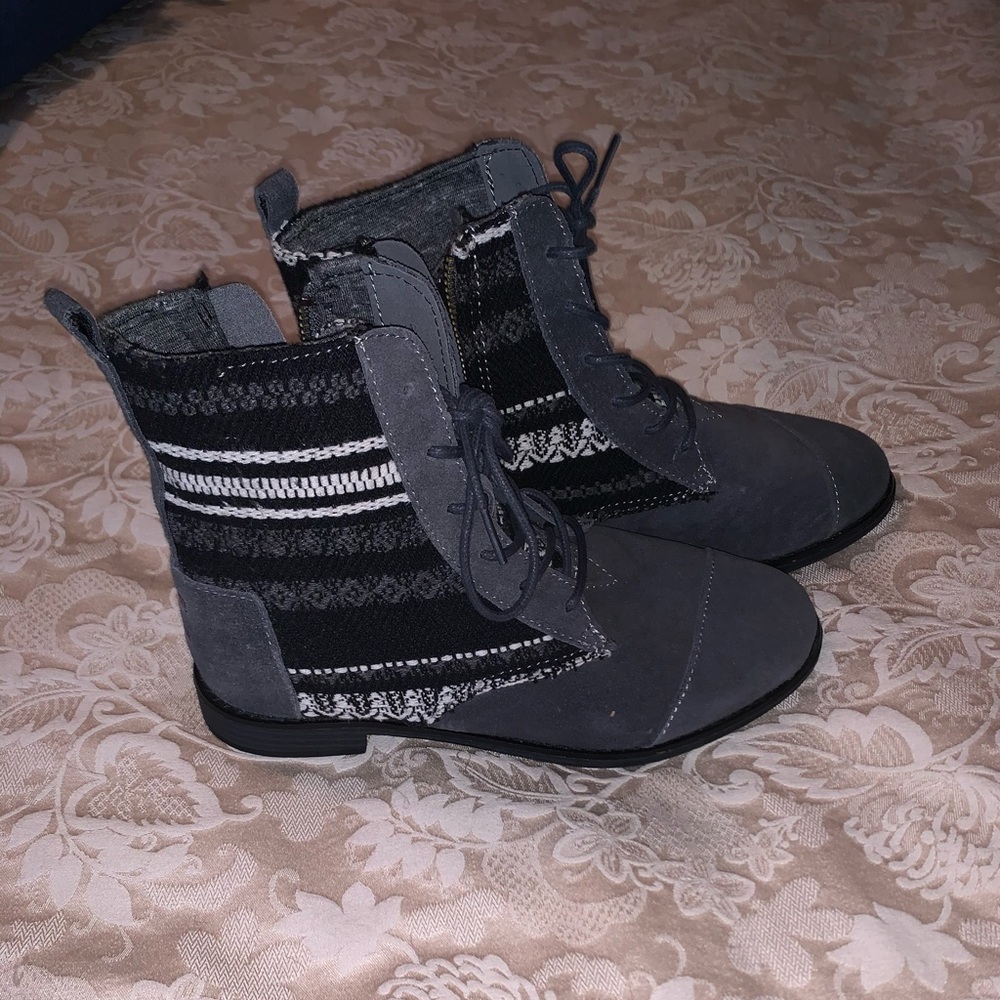 Toms boots
